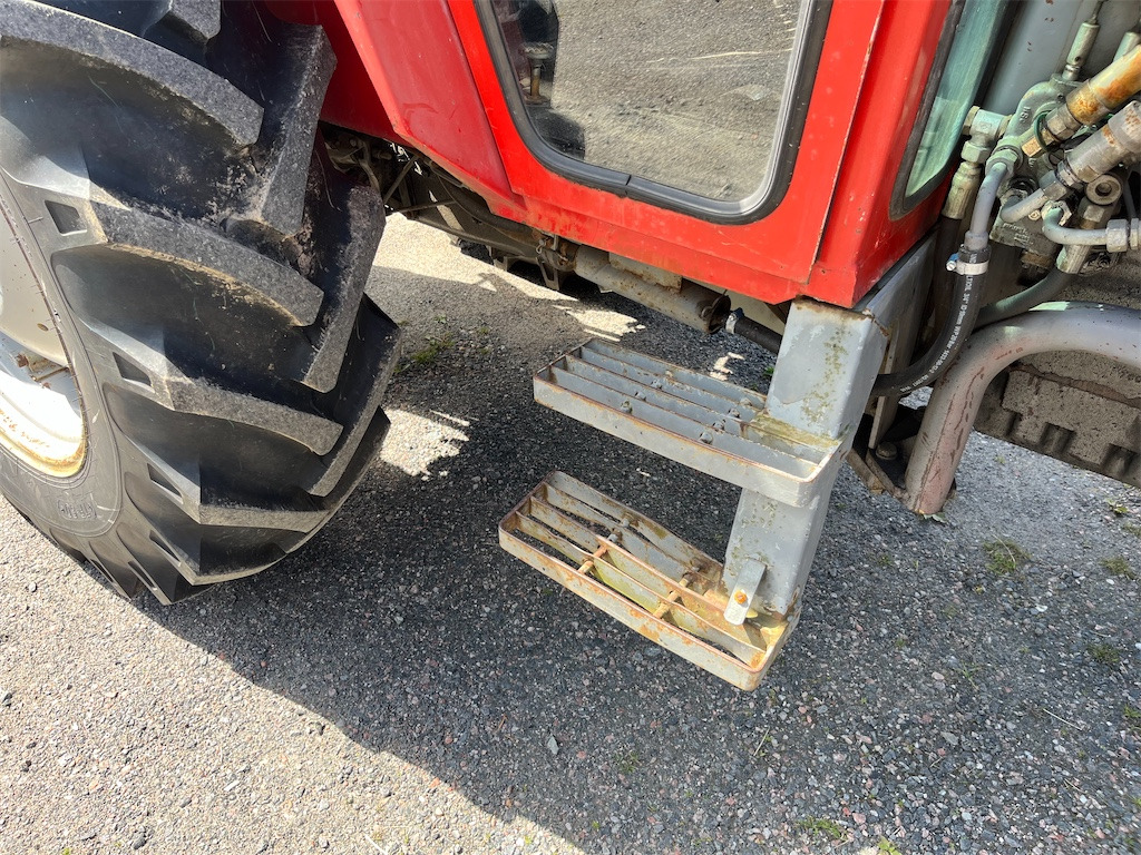 Трактор MASSEY FERGUSON 575-2 8V: фото 45