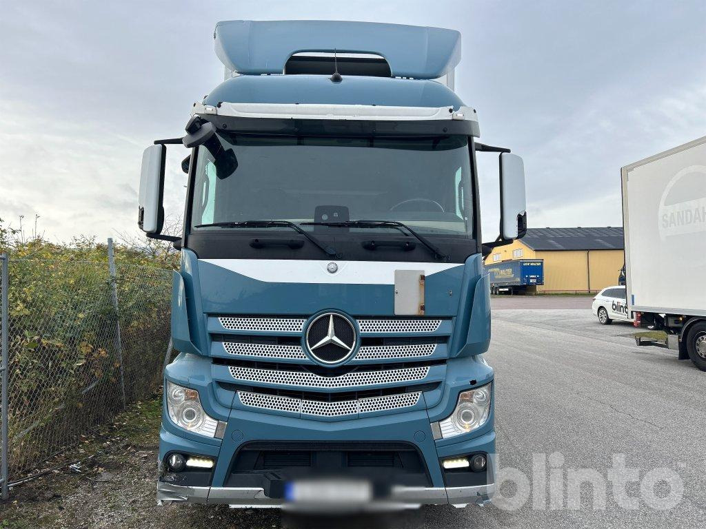 MERCEDES-BENZ 963-0-C - Грузовик с закрытым кузовом: фото 2 MERCEDES-BENZ 963-0-C - Грузовик с закрытым кузовом: фото 2