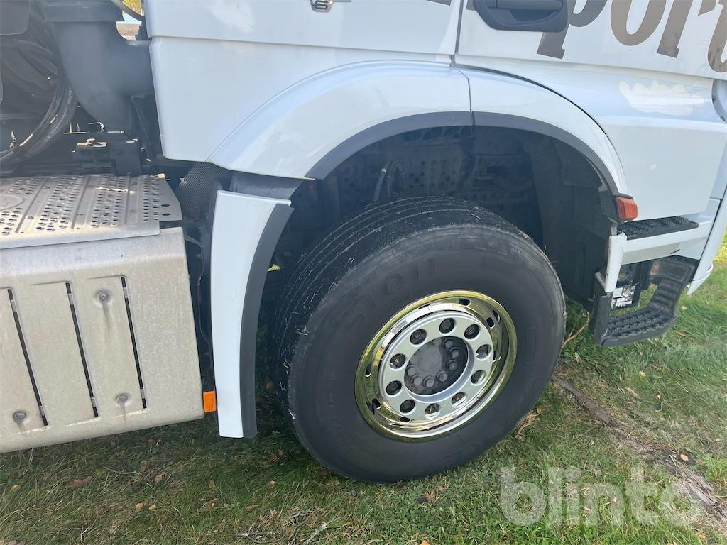 Крюковой мультилифт MERCEDES-BENZ Arocs 3251 8x4: фото 43 Крюковой мультилифт MERCEDES-BENZ Arocs 3251 8x4: фото 43