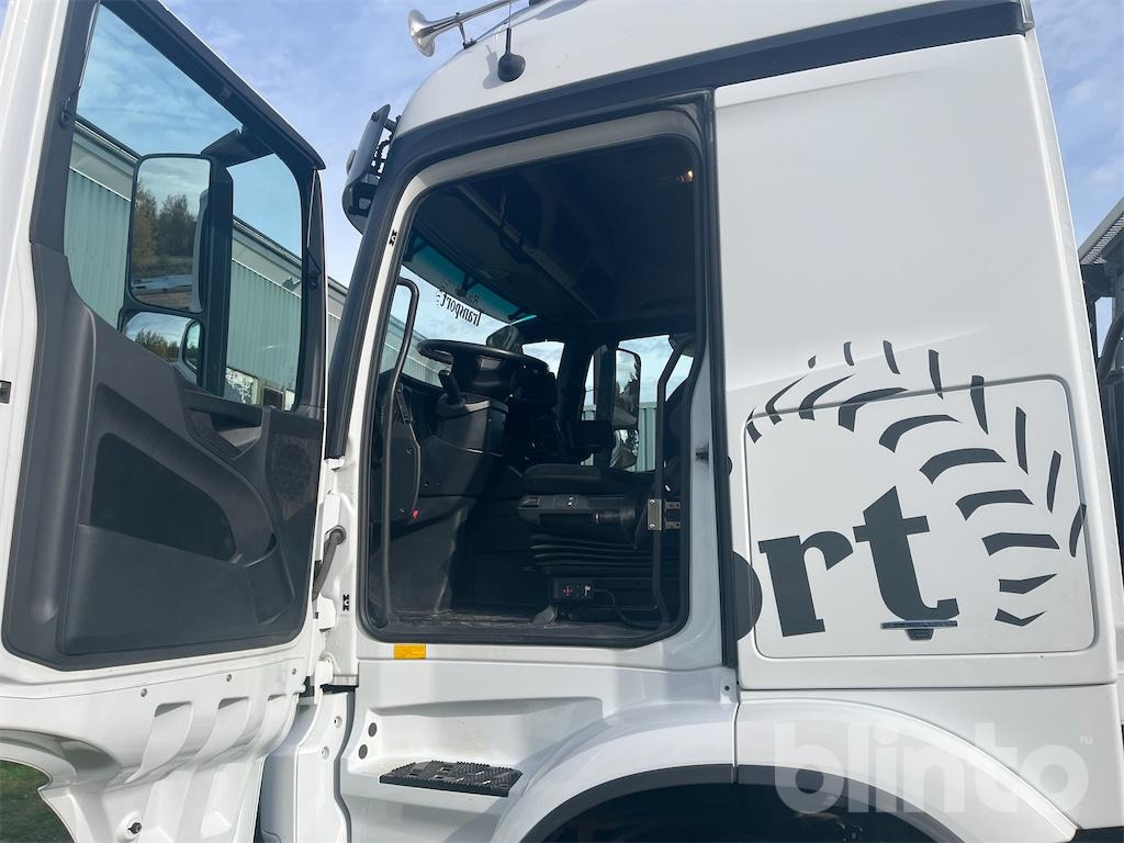 Крюковой мультилифт MERCEDES-BENZ Arocs 3251 8x4: фото 12 Крюковой мультилифт MERCEDES-BENZ Arocs 3251 8x4: фото 12