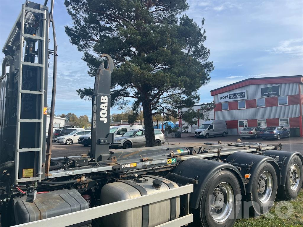 Крюковой мультилифт MERCEDES-BENZ Arocs 3251 8x4: фото 17 Крюковой мультилифт MERCEDES-BENZ Arocs 3251 8x4: фото 17