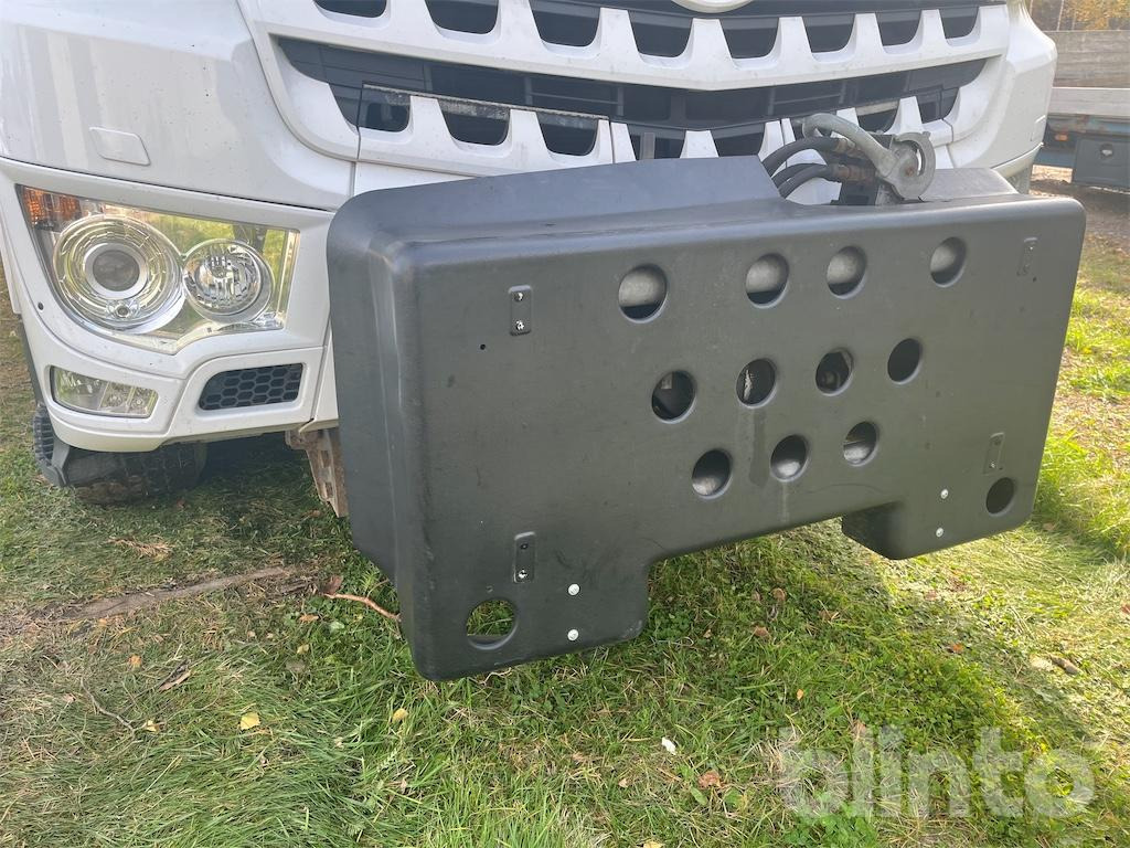 Крюковой мультилифт MERCEDES-BENZ Arocs 3251 8x4: фото 37 Крюковой мультилифт MERCEDES-BENZ Arocs 3251 8x4: фото 37