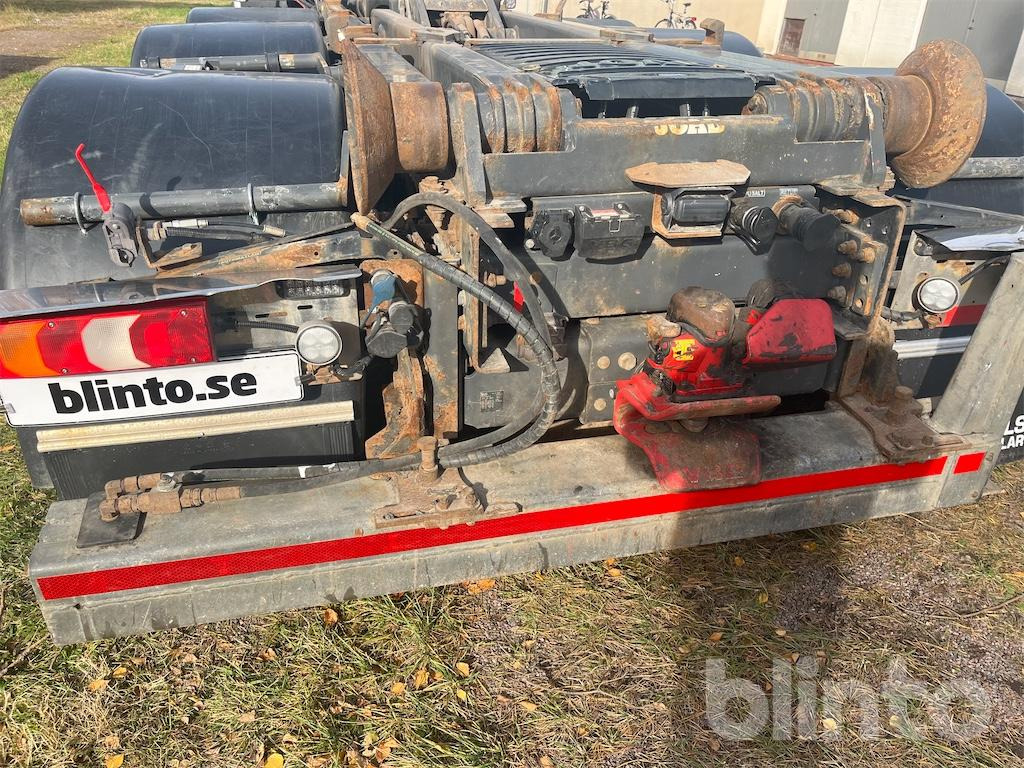 Крюковой мультилифт MERCEDES-BENZ Arocs 3251 8x4: фото 19 Крюковой мультилифт MERCEDES-BENZ Arocs 3251 8x4: фото 19