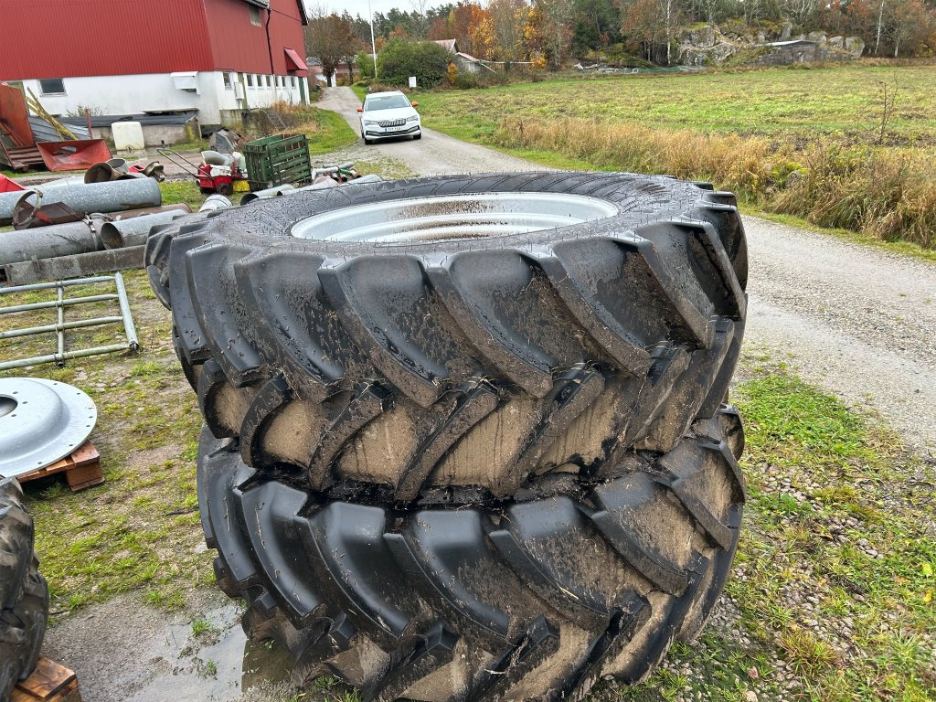 Mitas 600/65 R38 - Колесо для Сельскохозяйственной техники: фото 2 Mitas 600/65 R38 - Колесо для Сельскохозяйственной техники: фото 2