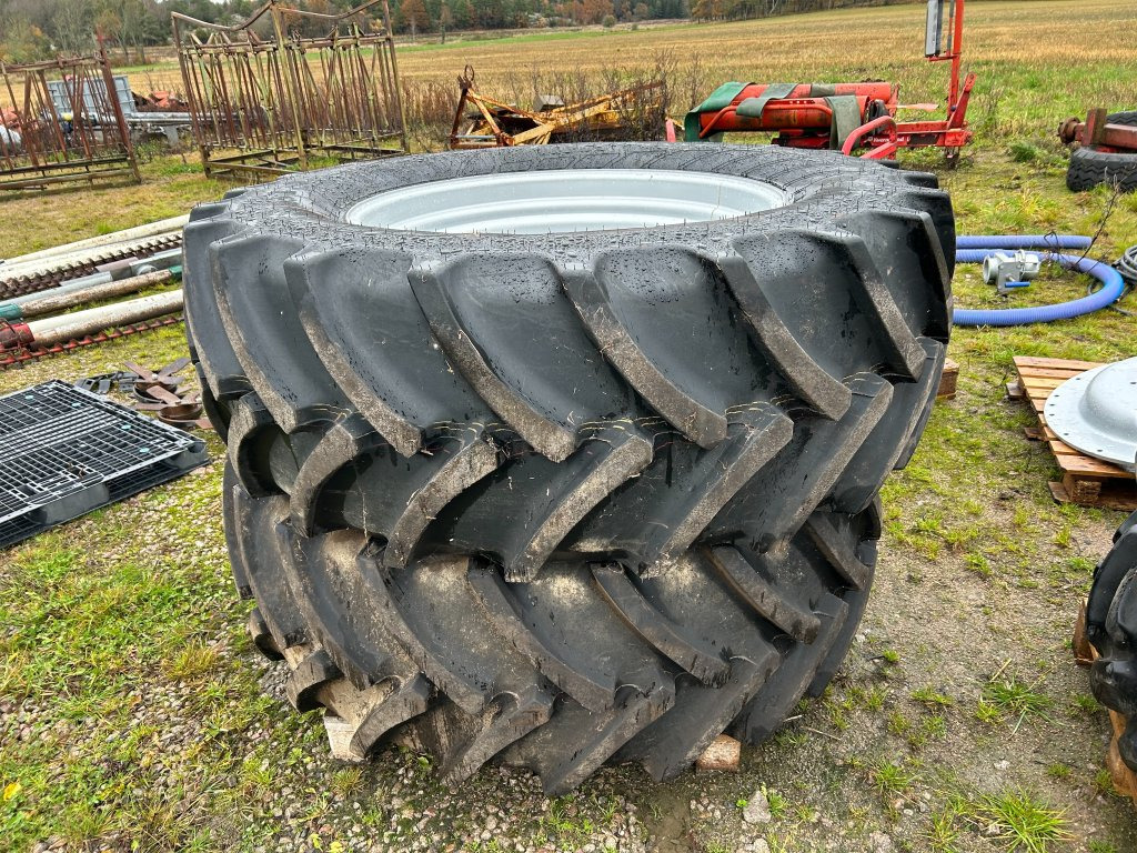 Mitas 600/65 R38 - Колесо для Сельскохозяйственной техники: фото 4 Mitas 600/65 R38 - Колесо для Сельскохозяйственной техники: фото 4