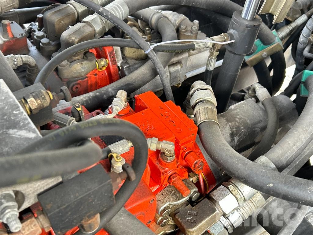 Снегоуборочная машина Prinoth T4 (1991): фото 23 Снегоуборочная машина Prinoth T4 (1991): фото 23