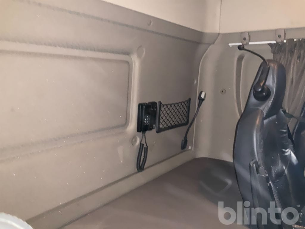 Грузовик с закрытым кузовом SCANIA R450LB6X2*4MNB: фото 32