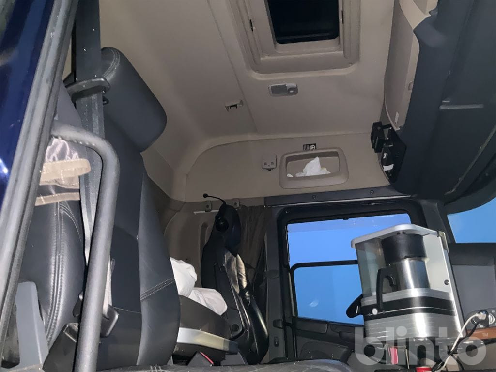 Грузовик с закрытым кузовом SCANIA R450LB6X2*4MNB: фото 28