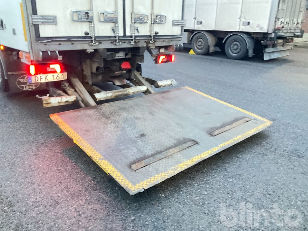 Грузовик с закрытым кузовом SCANIA R450LB6X2*4MNB: фото 15