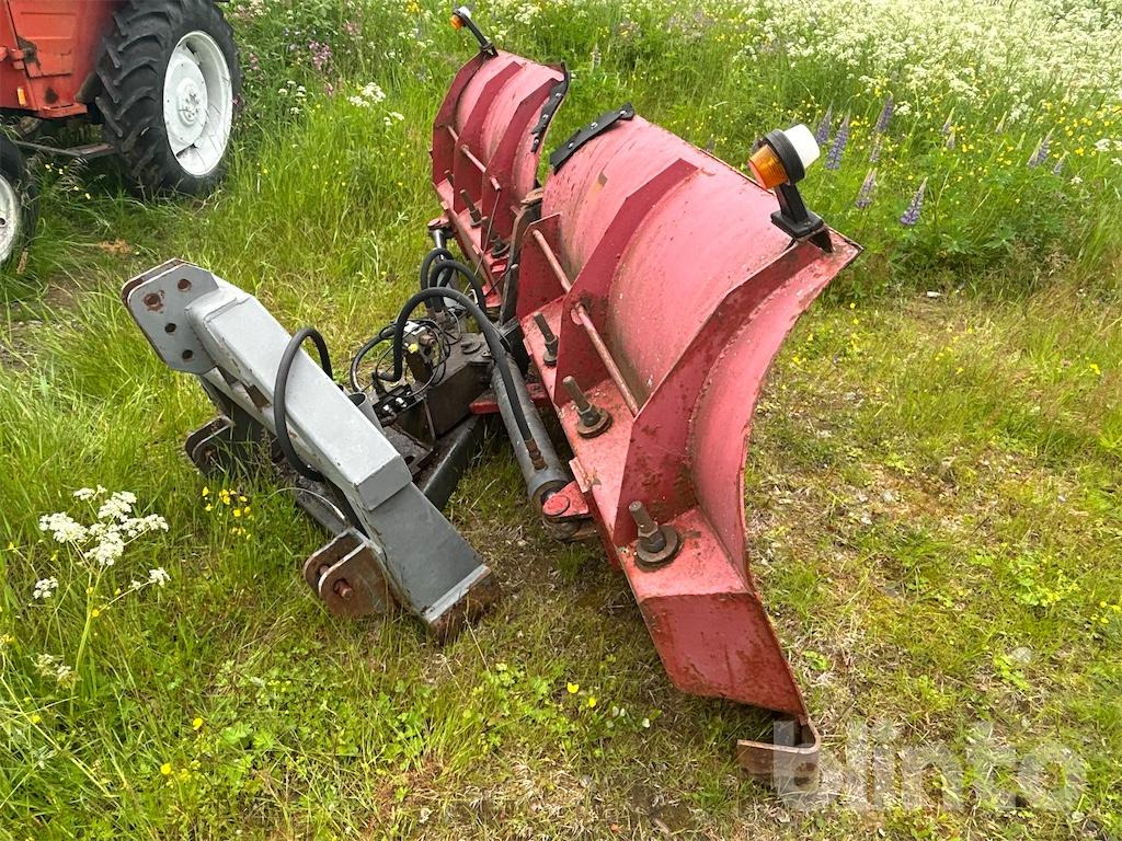 Tengwalls Uni-väg 320T - Отвал: фото 4 Tengwalls Uni-väg 320T - Отвал: фото 4