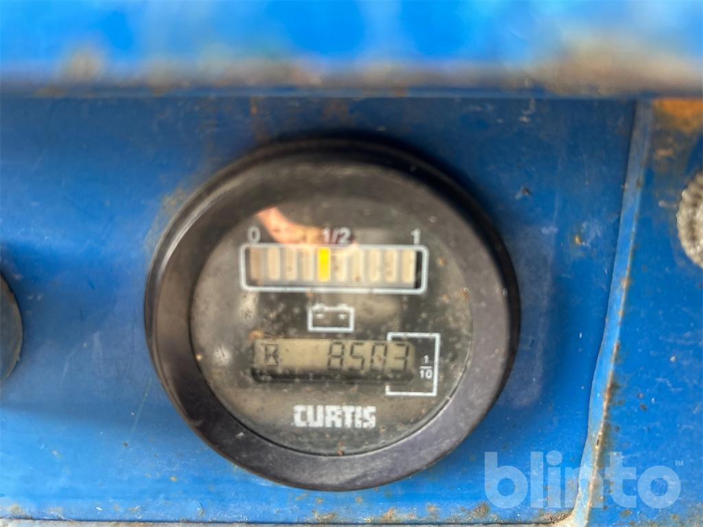 UpRight - Ножничный подъемник: фото 5 UpRight - Ножничный подъемник: фото 5