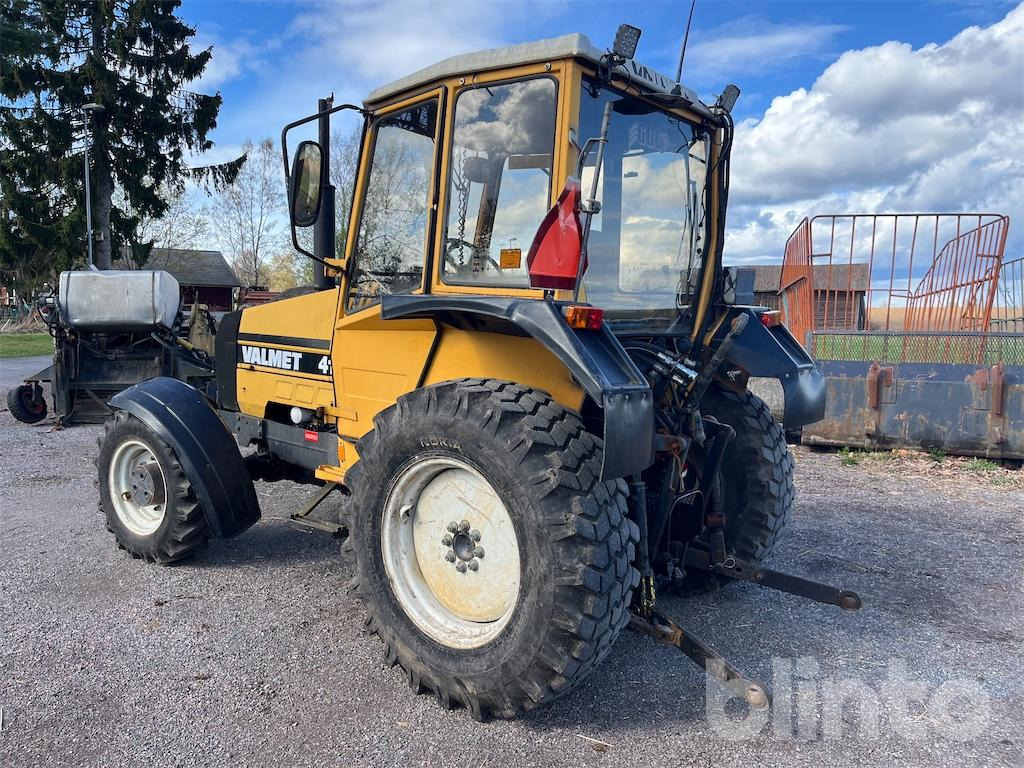 VALMET 415-4 - Трактор: фото 3 VALMET 415-4 - Трактор: фото 3