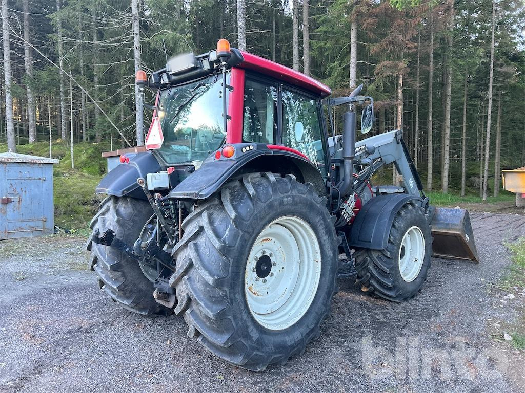 VALTRA N141 - Трактор: фото 3 VALTRA N141 - Трактор: фото 3