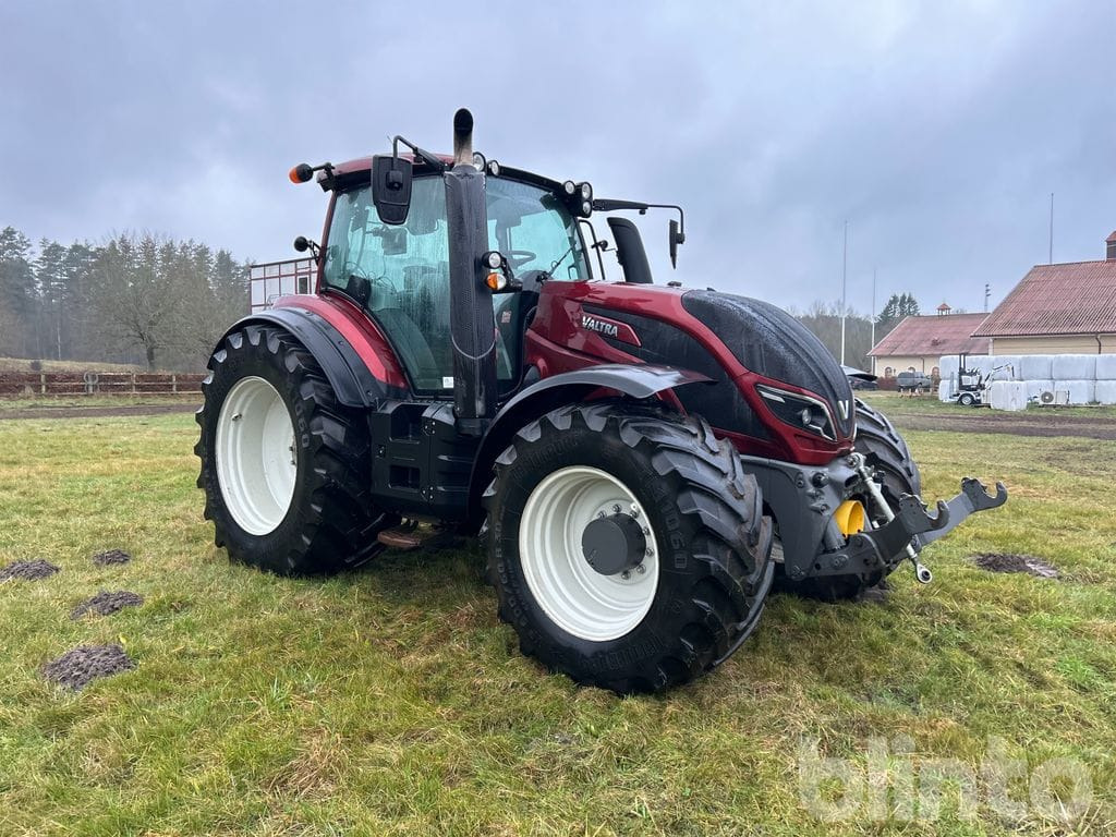 VALTRA T234 Versu - Frontlyft & PTO - Трактор: фото 3 VALTRA T234 Versu - Frontlyft & PTO - Трактор: фото 3