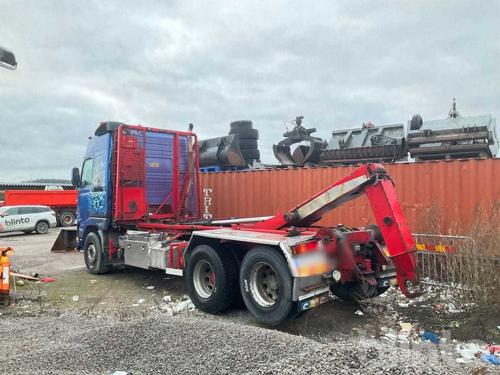 VOLVO FH12 6X2 - Крюковой мультилифт: фото 1 VOLVO FH12 6X2 - Крюковой мультилифт: фото 1