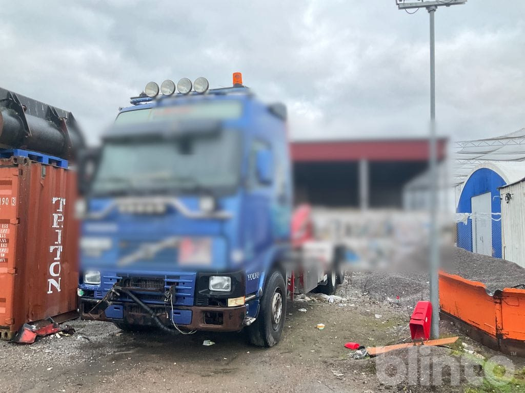 VOLVO FH12 6X2 - Крюковой мультилифт: фото 4 VOLVO FH12 6X2 - Крюковой мультилифт: фото 4