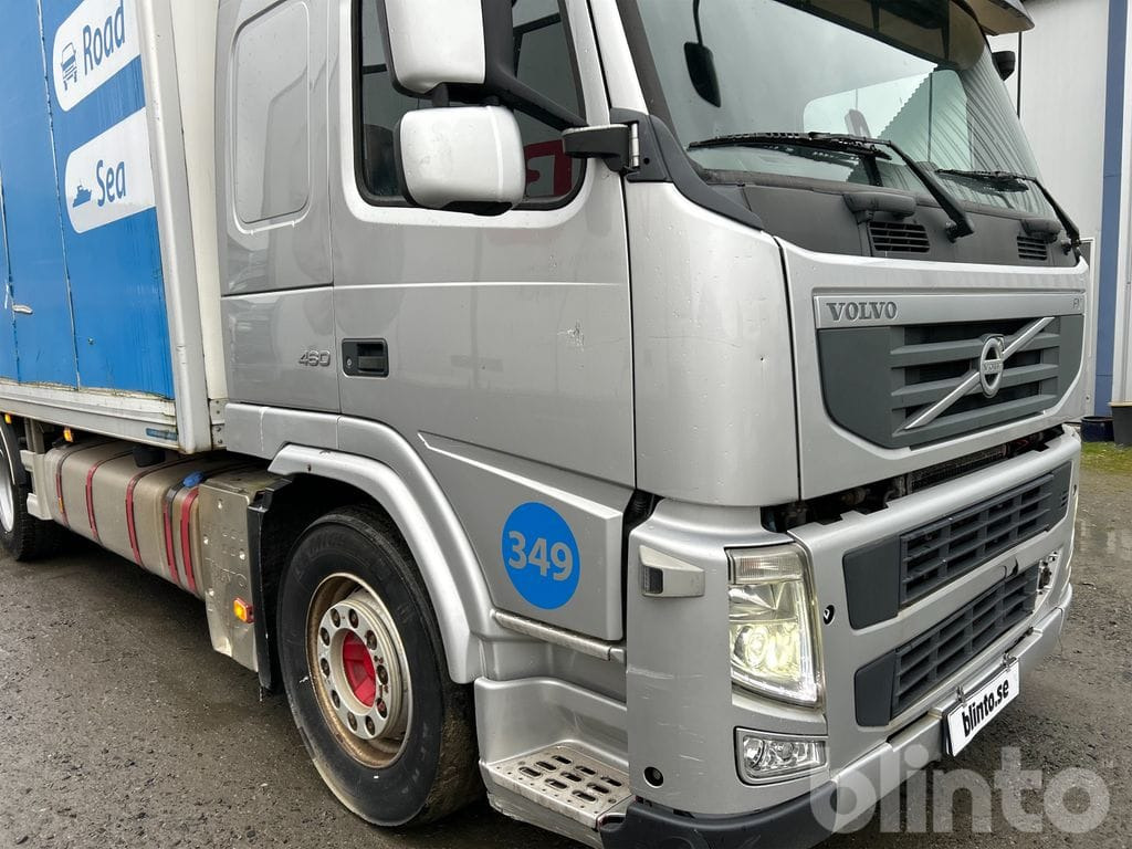 VOLVO FM 6X2 - Грузовик с закрытым кузовом: фото 4 VOLVO FM 6X2 - Грузовик с закрытым кузовом: фото 4