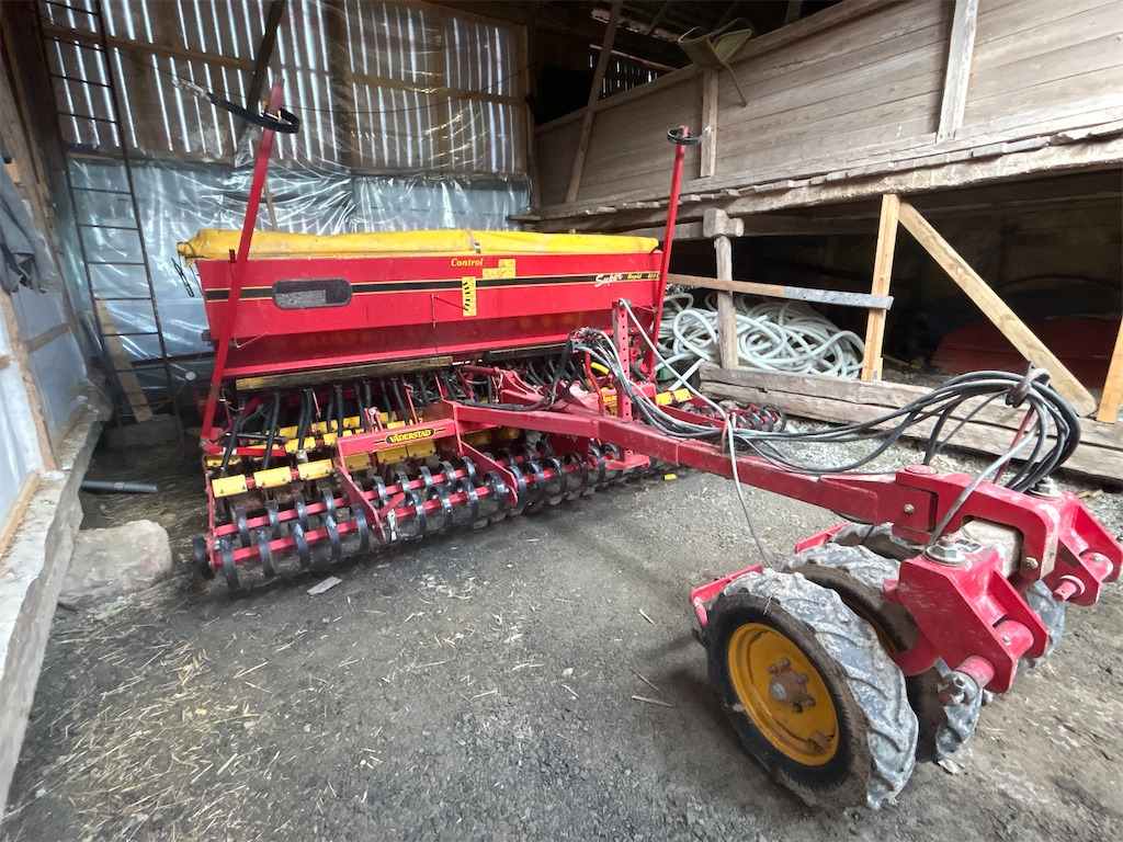 Väderstad super rapid 400C - Сеялка: фото 3 Väderstad super rapid 400C - Сеялка: фото 3