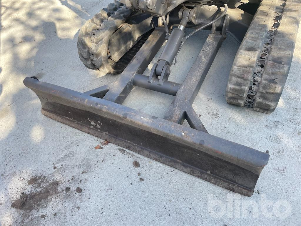 Гусеничный экскаватор Volvo EC25: фото 12