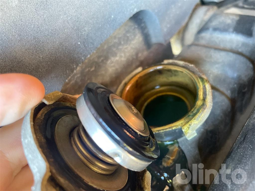 Гусеничный экскаватор Volvo EC25: фото 30