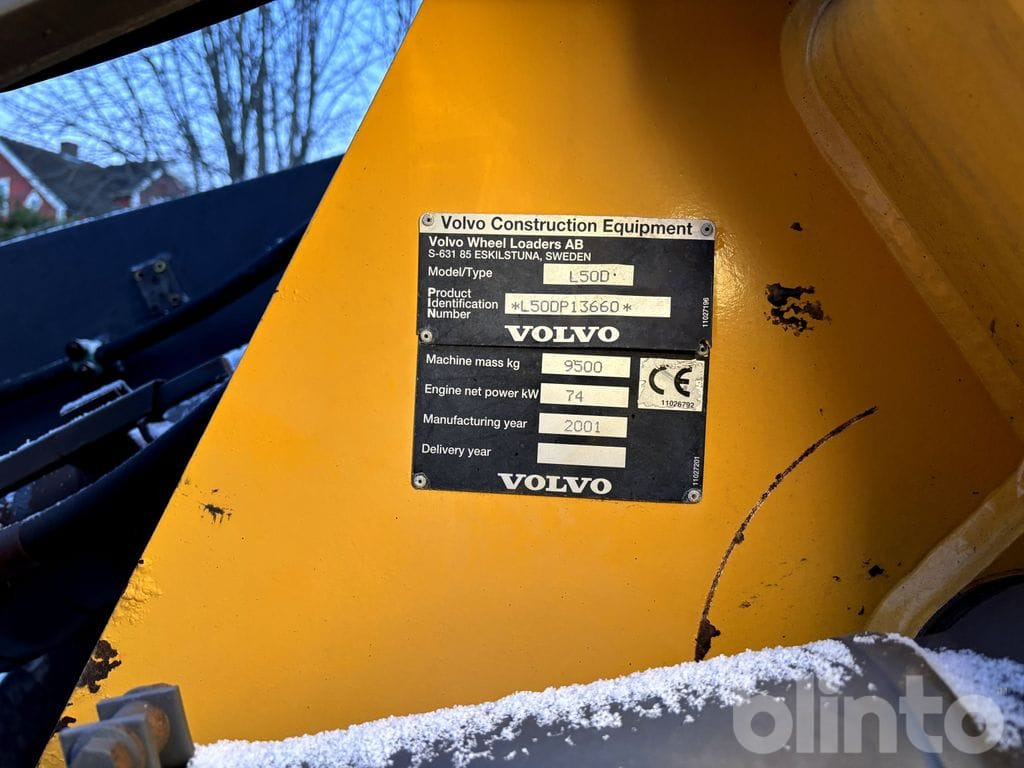 Колёсный погрузчик Volvo L50D: фото 6