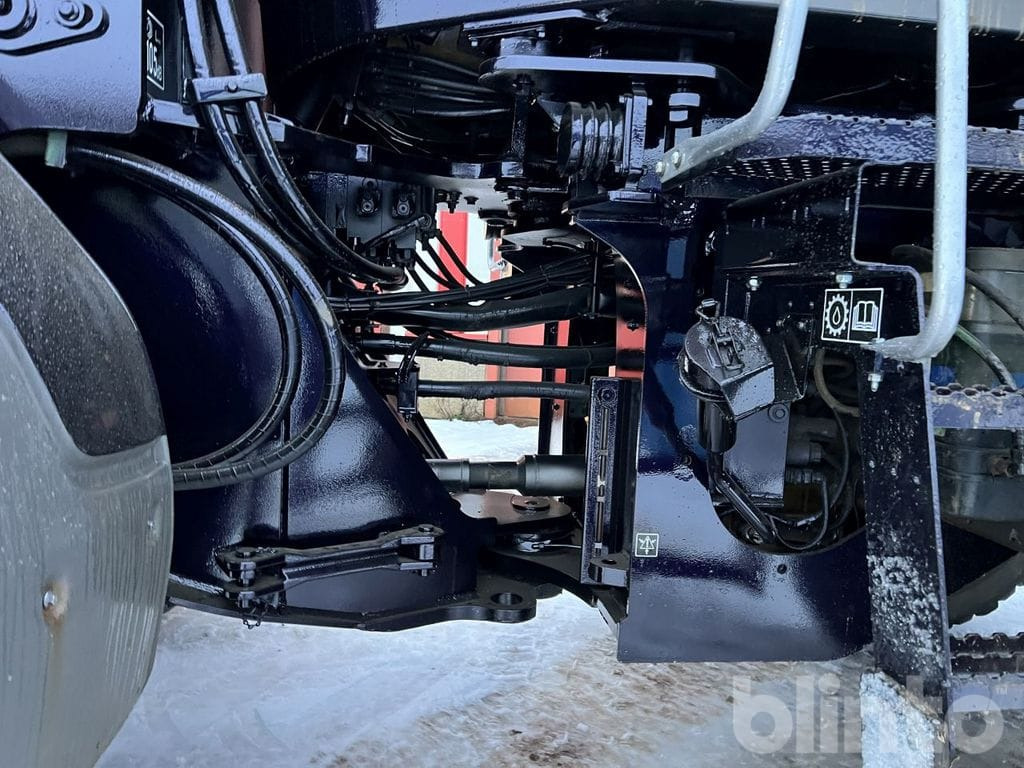 Колёсный погрузчик Volvo L90F: фото 18