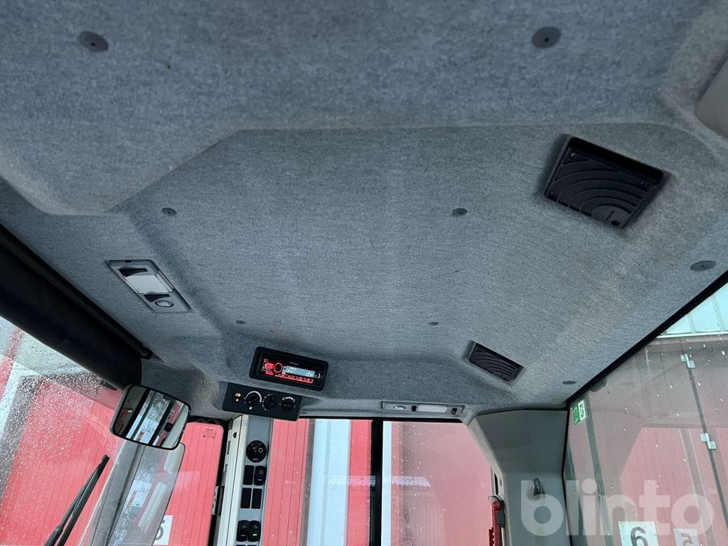 Колёсный погрузчик Volvo L90F: фото 45