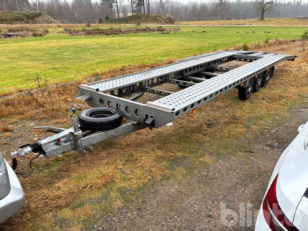 WIOLA W5 - Автовоз: фото 2 WIOLA W5 - Автовоз: фото 2