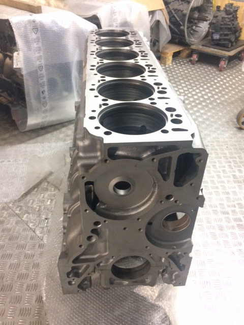 BASAMENTO MAN D2876LUE623 / D2876LOH20 / D2876LOH21 - Картер: фото 2 BASAMENTO MAN D2876LUE623 / D2876LOH20 / D2876LOH21 - Картер: фото 2