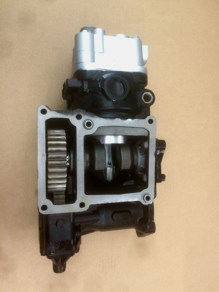 COMPRESSORE ARIA MONOCILINDRICO CON PRESA DI FORZA MAN / KNORR - Воздушный компрессор: фото 1 COMPRESSORE ARIA MONOCILINDRICO CON PRESA DI FORZA MAN / KNORR - Воздушный компрессор: фото 1