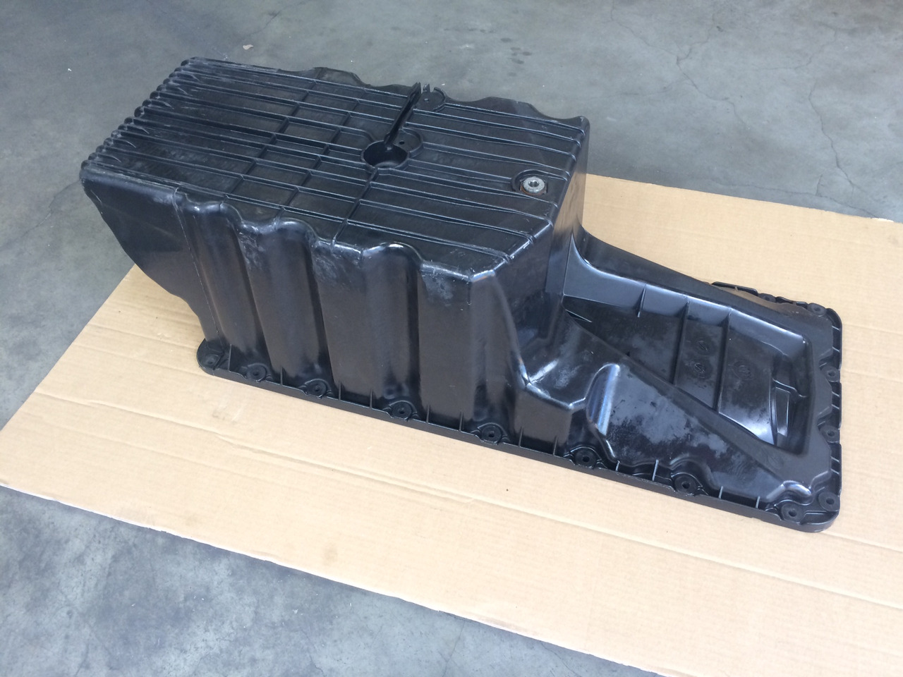 COPPA OLIO MERCEDES 9060101313 - MOTORE OM906 TRUCK - Масляный поддон: фото 1 COPPA OLIO MERCEDES 9060101313 - MOTORE OM906 TRUCK - Масляный поддон: фото 1