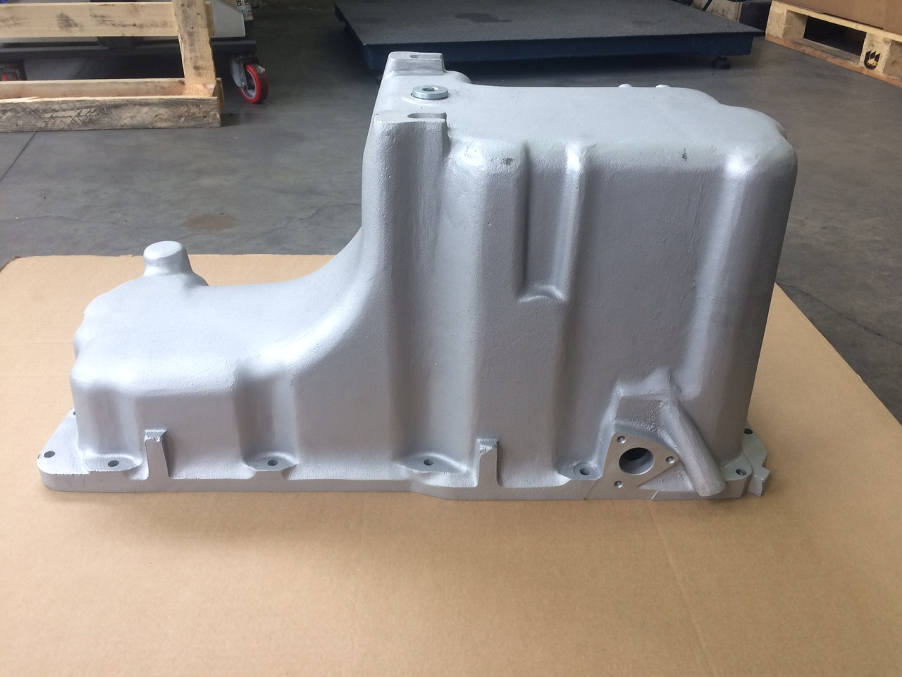 COPPA OLIO MERCEDES OM442 - VERSIONE TRUCK - A4420100413 - Масляный поддон: фото 4 COPPA OLIO MERCEDES OM442 - VERSIONE TRUCK - A4420100413 - Масляный поддон: фото 4