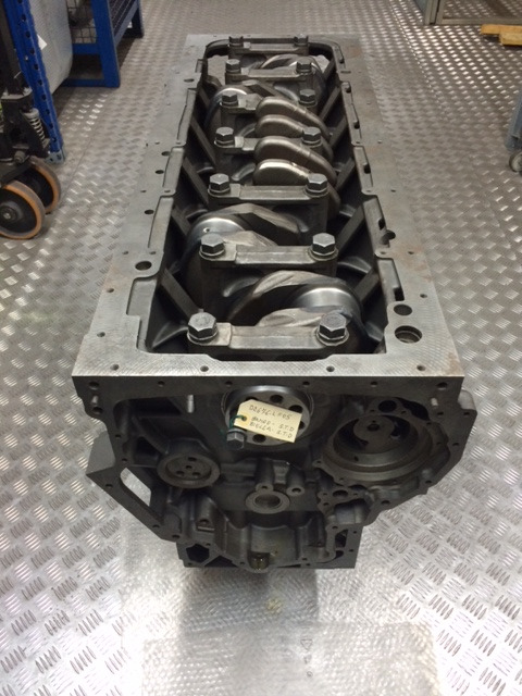 Картер для Грузовиков KIT BASAMENTO + ALBERO MOTORE MAN D2066: фото 6 Картер для Грузовиков KIT BASAMENTO + ALBERO MOTORE MAN D2066: фото 6