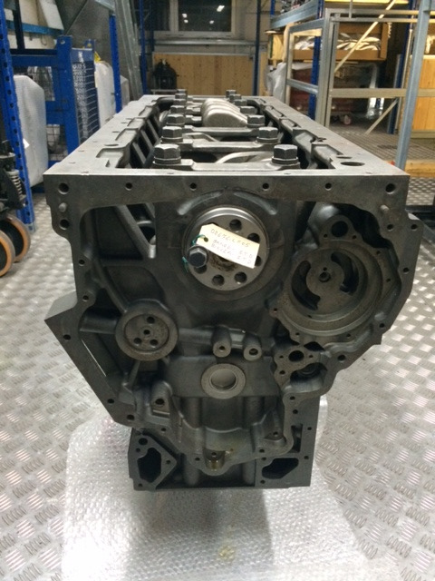 KIT BASAMENTO + ALBERO MOTORE MAN D2066 - Картер для Грузовиков: фото 2 KIT BASAMENTO + ALBERO MOTORE MAN D2066 - Картер для Грузовиков: фото 2