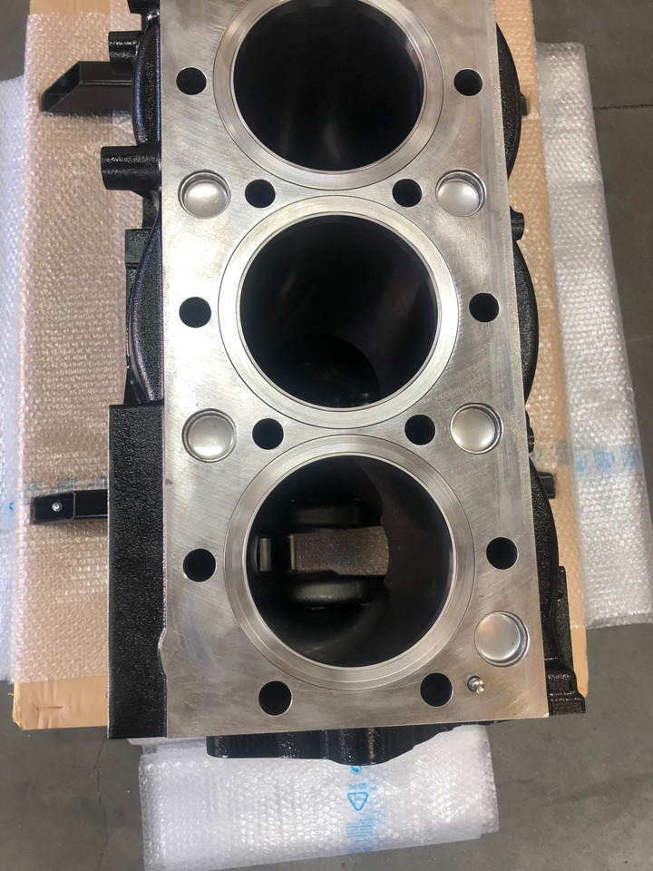 KIT BASAMENTO + ALBERO MOTORE - MAN D2676 EURO6C - Картер для Грузовиков: фото 3 KIT BASAMENTO + ALBERO MOTORE - MAN D2676 EURO6C - Картер для Грузовиков: фото 3