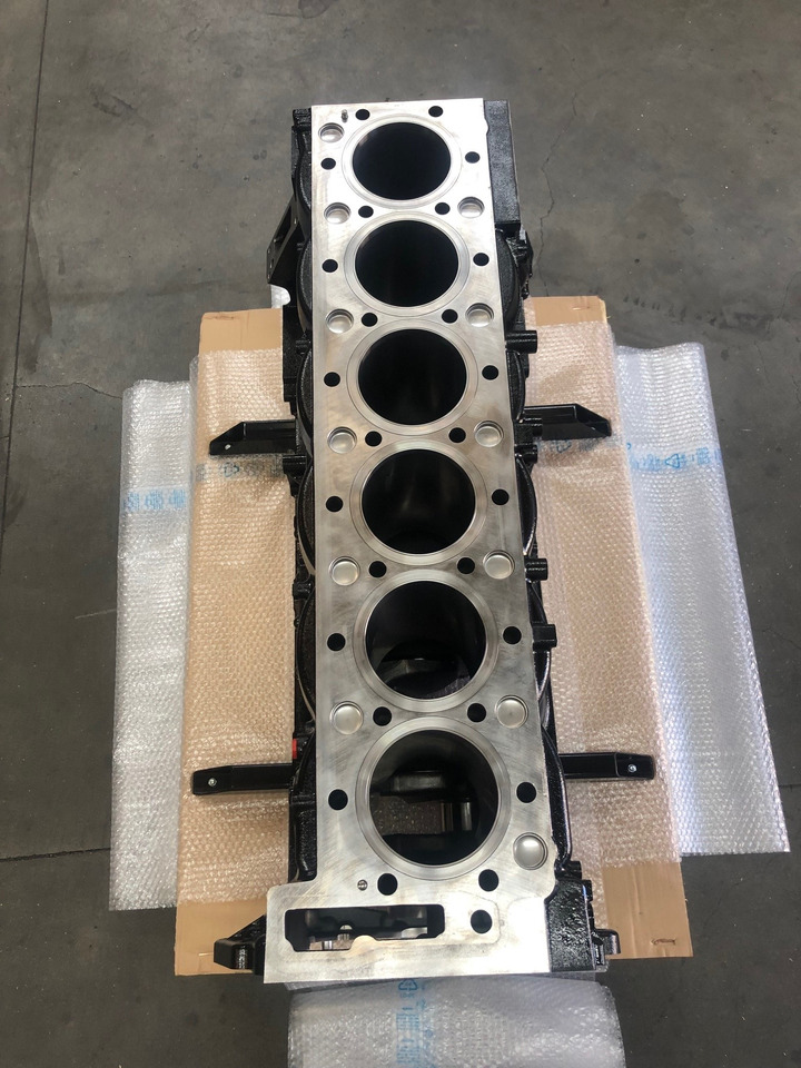 KIT BASAMENTO + ALBERO MOTORE - MAN D2676 EURO6C - Картер для Грузовиков: фото 2 KIT BASAMENTO + ALBERO MOTORE - MAN D2676 EURO6C - Картер для Грузовиков: фото 2