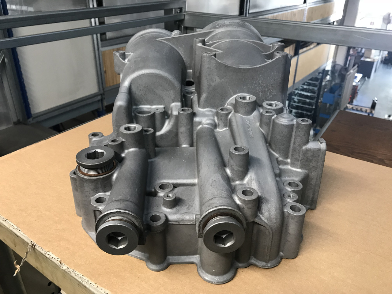 MODULO RAFFREDDAMENTO OLIO MOTORI MAN D2066 / D2676 - Двигатель и запчасти для Грузовиков: фото 5 MODULO RAFFREDDAMENTO OLIO MOTORI MAN D2066 / D2676 - Двигатель и запчасти для Грузовиков: фото 5