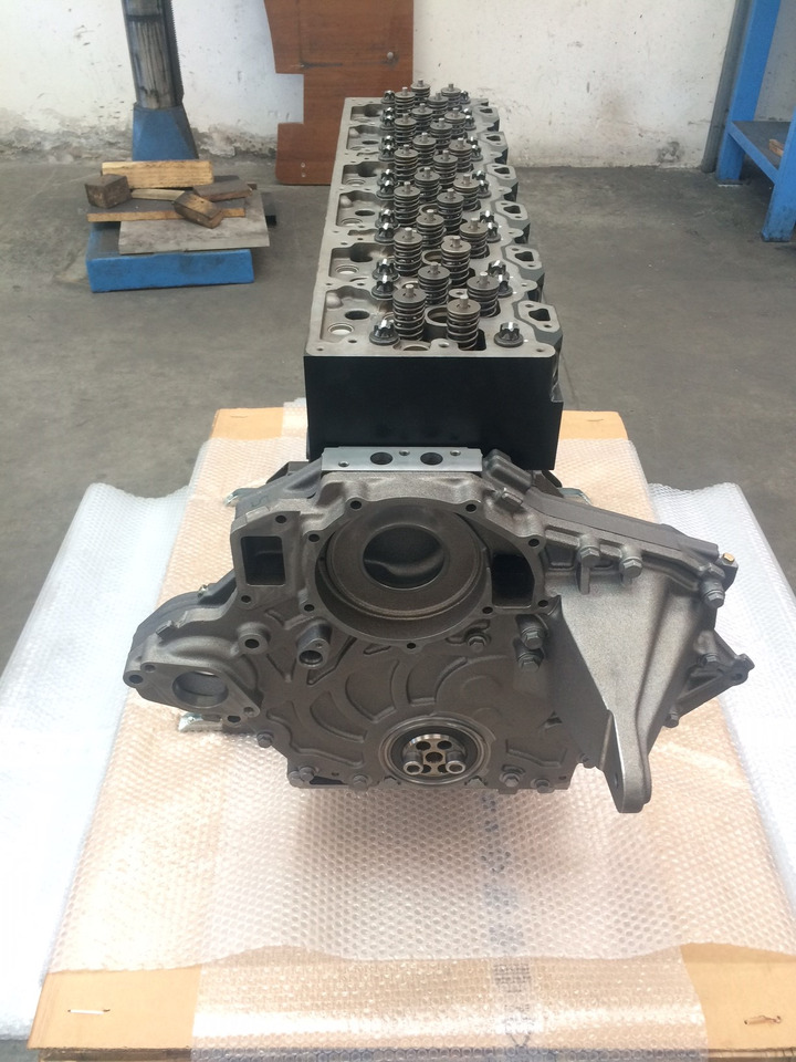 MOTORE MAN D0836LUH41 - 240CV - EURO 3 - BUS - Orizzontale - Двигатель для Автобусов: фото 2 MOTORE MAN D0836LUH41 - 240CV - EURO 3 - BUS - Orizzontale - Двигатель для Автобусов: фото 2