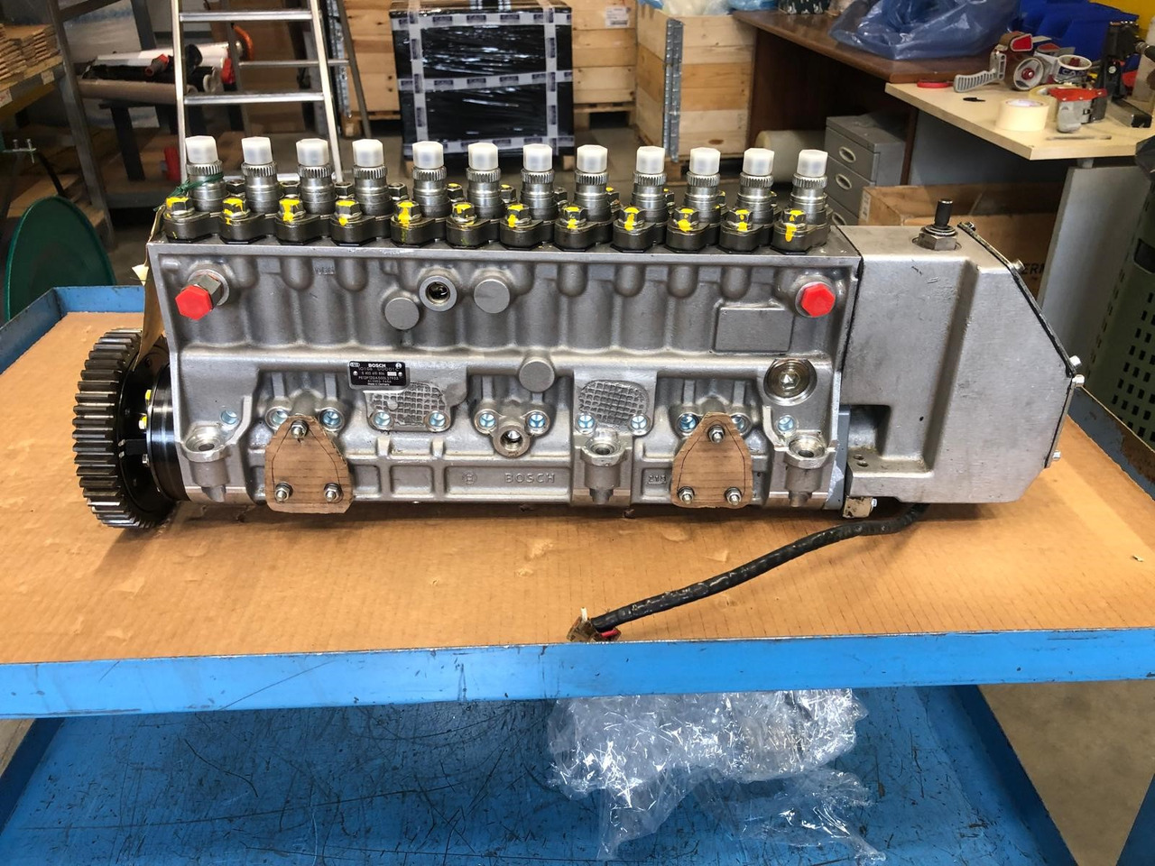 POMPA INIEZIONE MOTORE MAN D2842 - Топливный насос: фото 1 POMPA INIEZIONE MOTORE MAN D2842 - Топливный насос: фото 1