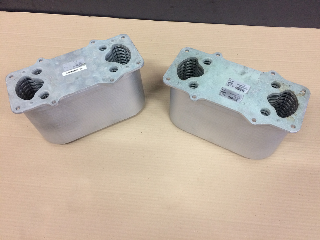 RADIATORE ARIA COMBURENTE - MOTORI MAN D2066 - D2676 - EURO 6 - Система охлаждения для Грузовиков: фото 4 RADIATORE ARIA COMBURENTE - MOTORI MAN D2066 - D2676 - EURO 6 - Система охлаждения для Грузовиков: фото 4