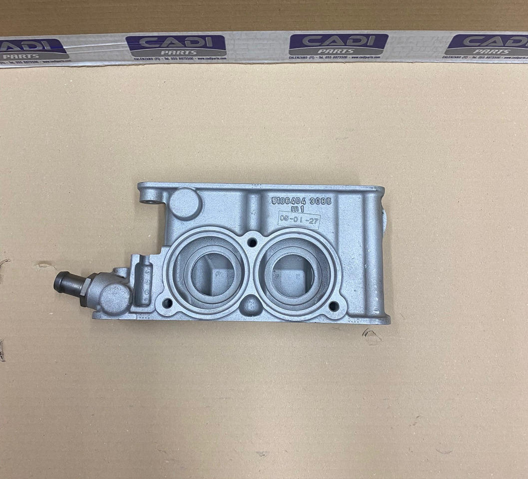 SCATOLA TERMOSTATO/ALLOGGIAMENTO TERMOSTATO MAN 51064040095 - Термостат для Грузовиков: фото 1 SCATOLA TERMOSTATO/ALLOGGIAMENTO TERMOSTATO MAN 51064040095 - Термостат для Грузовиков: фото 1