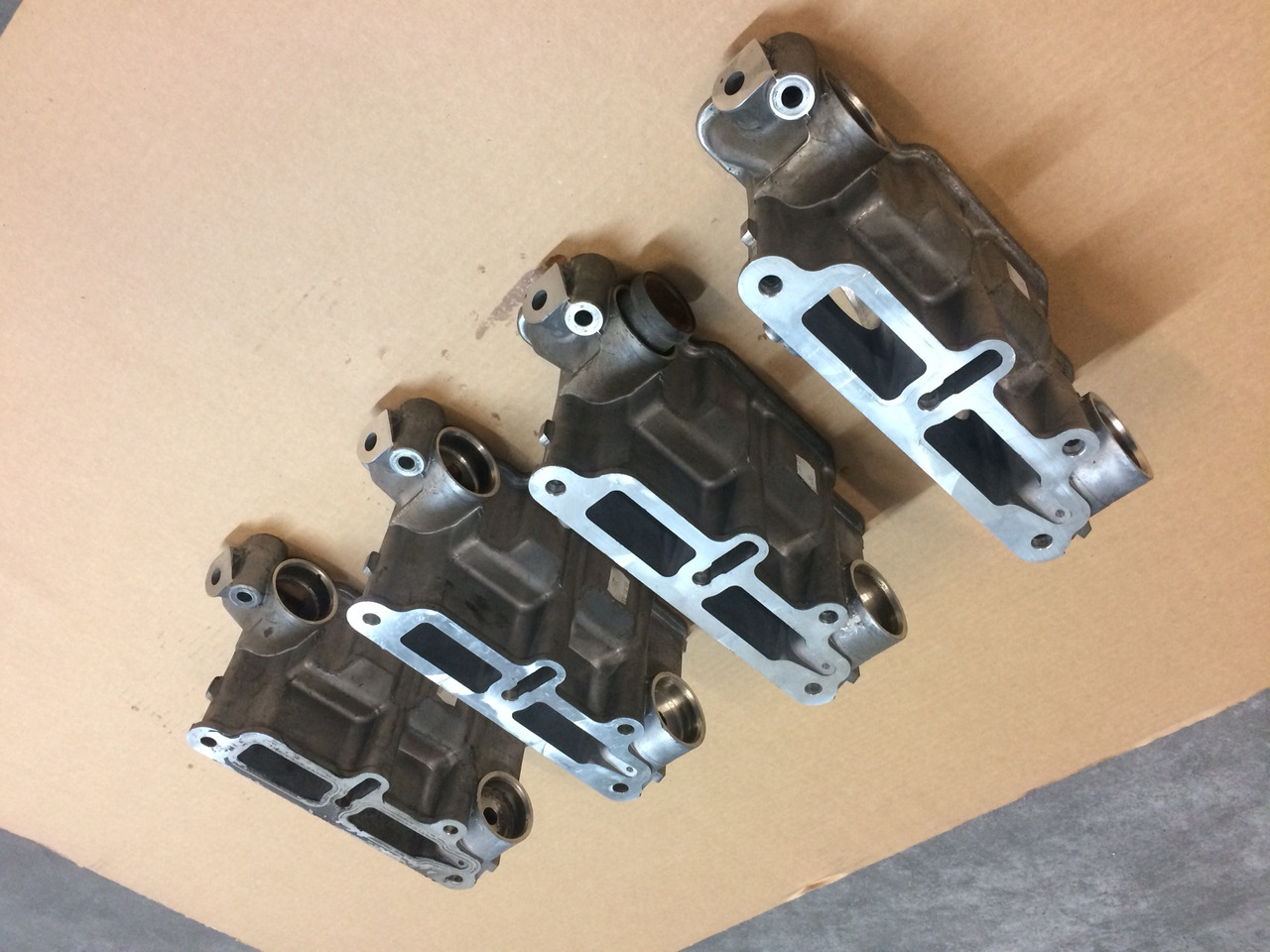 SCATOLA TERMOSTATO MAN 51064040102 - Термостат для Грузовиков: фото 2 SCATOLA TERMOSTATO MAN 51064040102 - Термостат для Грузовиков: фото 2