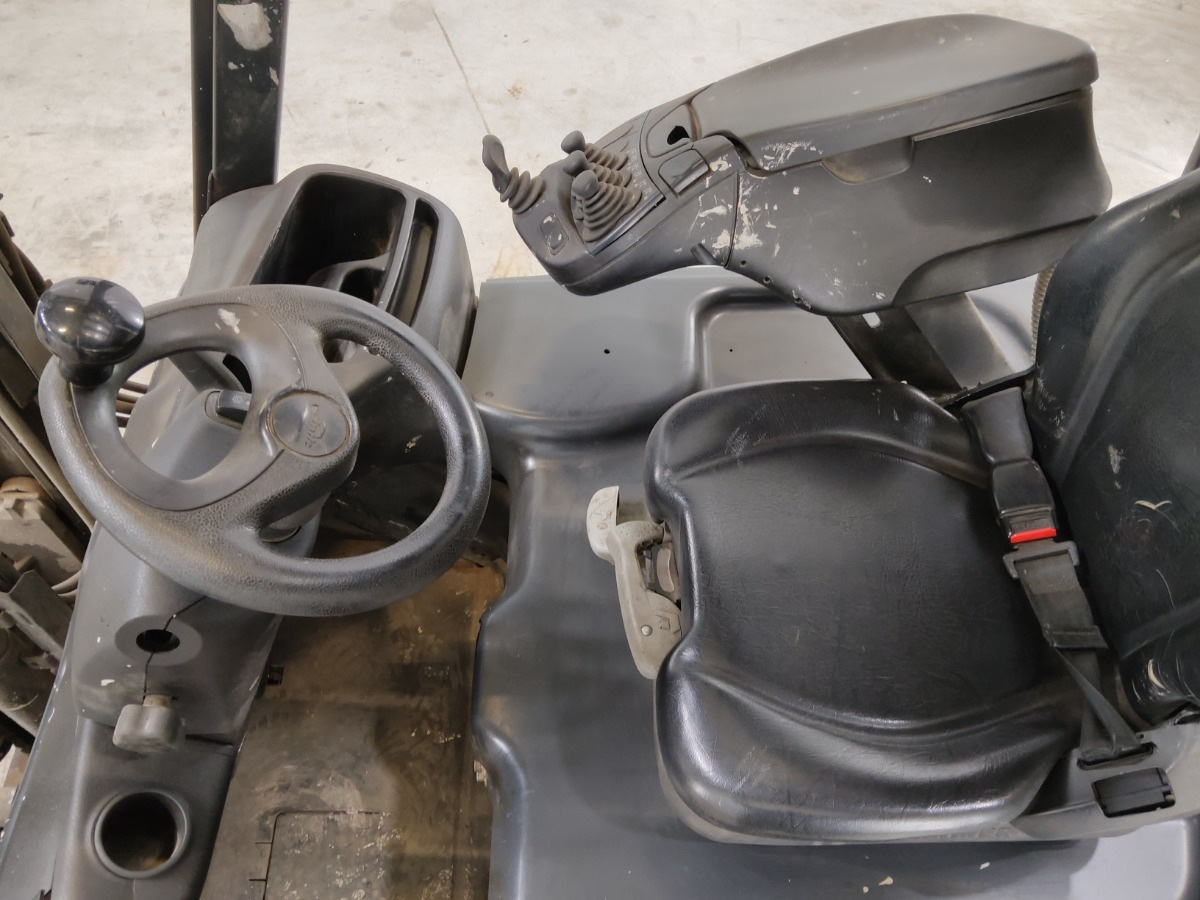 Linde E16-02 - Электропогрузчик: фото 3 Linde E16-02 - Электропогрузчик: фото 3