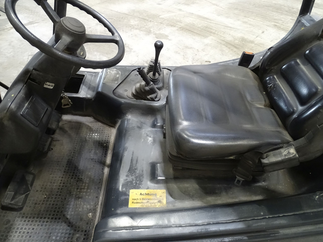 Linde E25 - Электропогрузчик: фото 3 Linde E25 - Электропогрузчик: фото 3