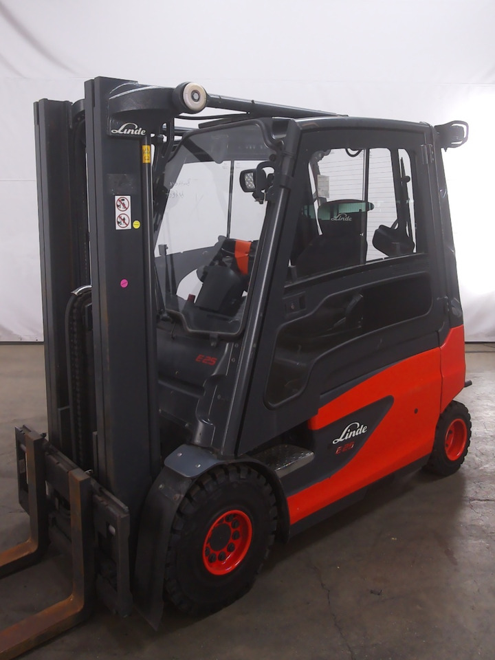Linde E25L-01 - Электропогрузчик: фото 1 Linde E25L-01 - Электропогрузчик: фото 1