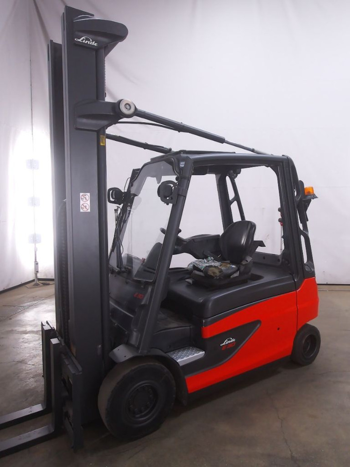 Linde E30L-01 - Электропогрузчик: фото 1 Linde E30L-01 - Электропогрузчик: фото 1