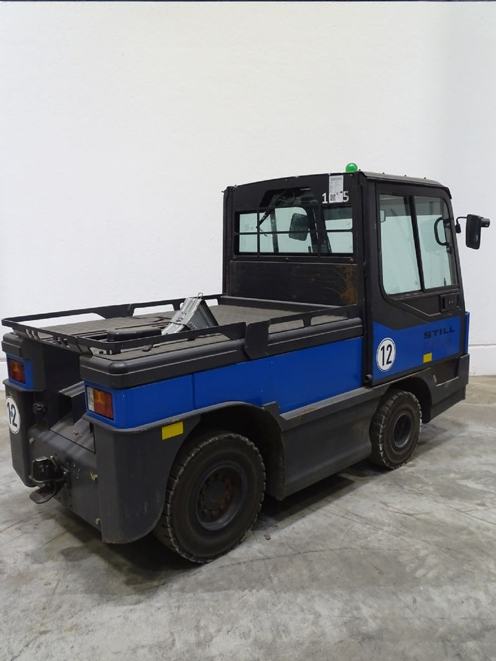 Linde P250 - Складской тягач: фото 2 Linde P250 - Складской тягач: фото 2