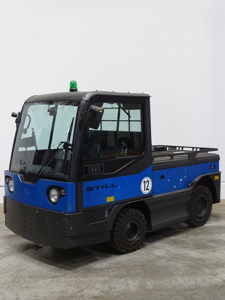 Linde P250 - Складской тягач: фото 1 Linde P250 - Складской тягач: фото 1