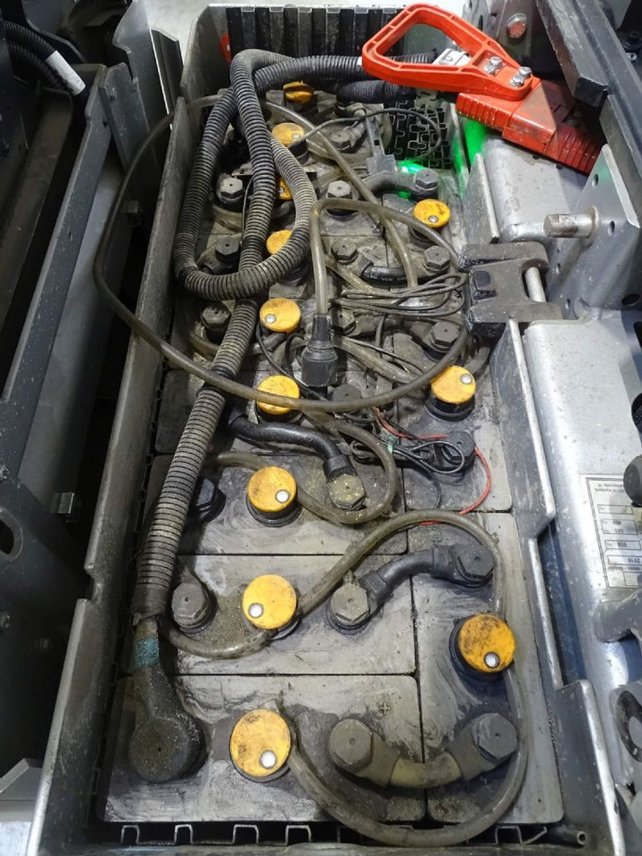 Still LTX-T06 - Складской тягач: фото 4 Still LTX-T06 - Складской тягач: фото 4