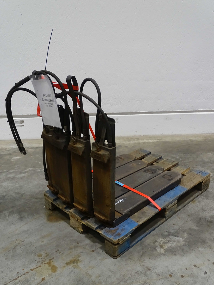 Weitere 2XANBAUGERÄTE - Вилы: фото 2 Weitere 2XANBAUGERÄTE - Вилы: фото 2